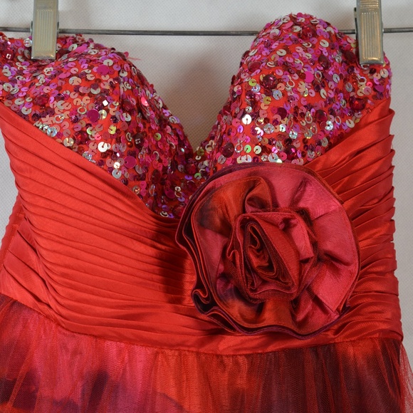 Jovani Red Tulle/Printed Gown SZ 0 - Picture 4 of 11